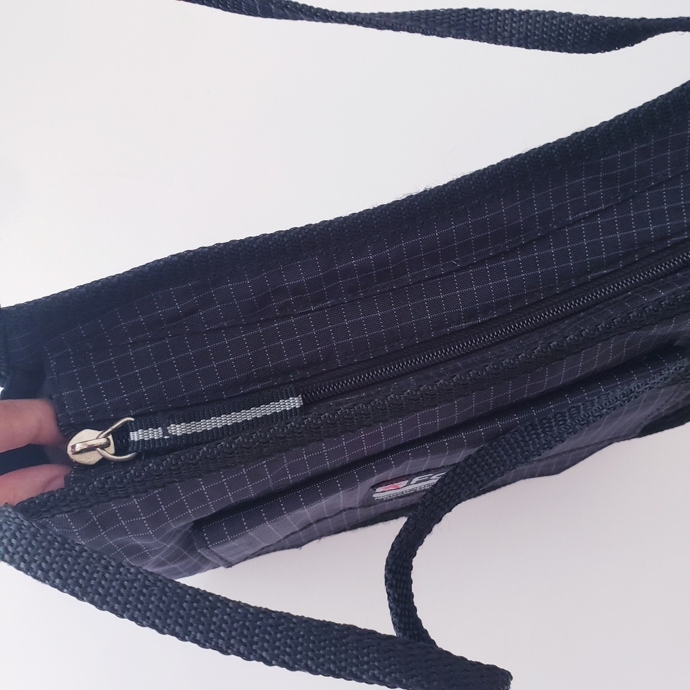 Vintage Fossil Black Nylon Mini Bag - Picture 7 of 10